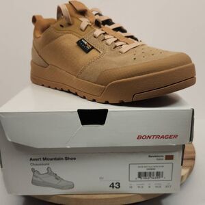 Bontrager Avert Mountain Shoe Mens Size 10 / 43 EU Sandstorm Color